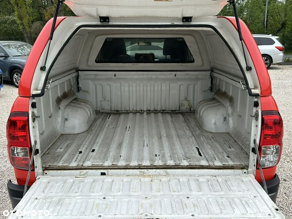 Toyota Hilux 2.4 D-4D Double Cab DLX 4x4 - 10