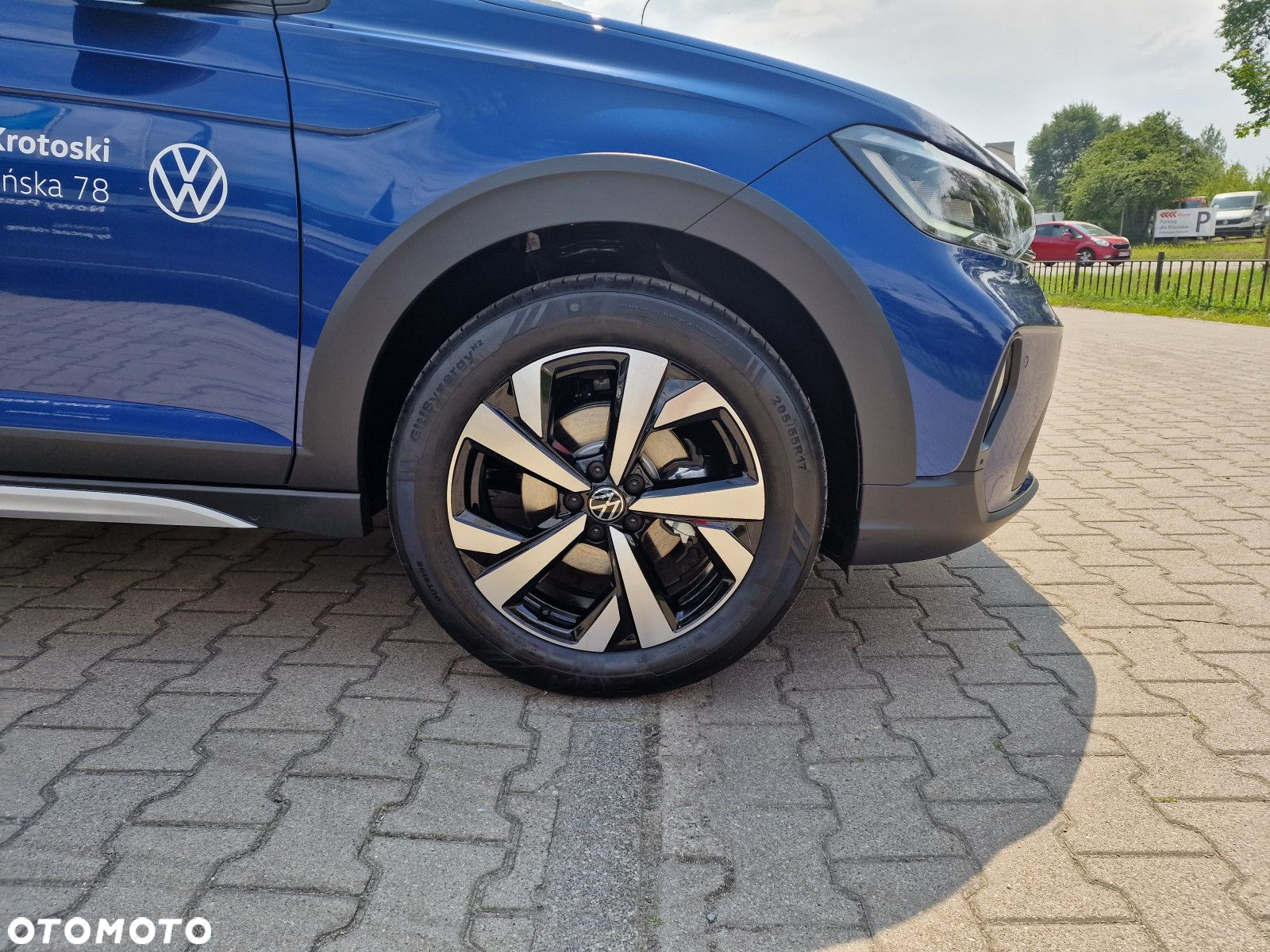 Volkswagen Taigo 1.0 TSI Life DSG - 4
