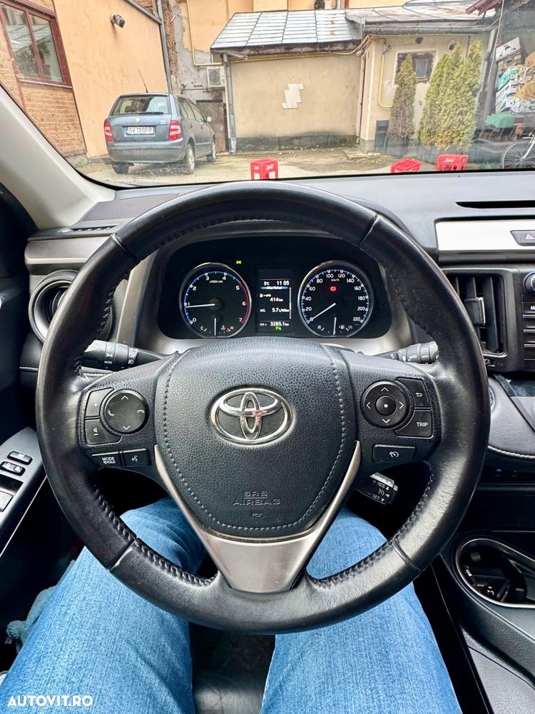 Toyota RAV4 2.0 D-4D 4x2 Start-Stop Executive - 10