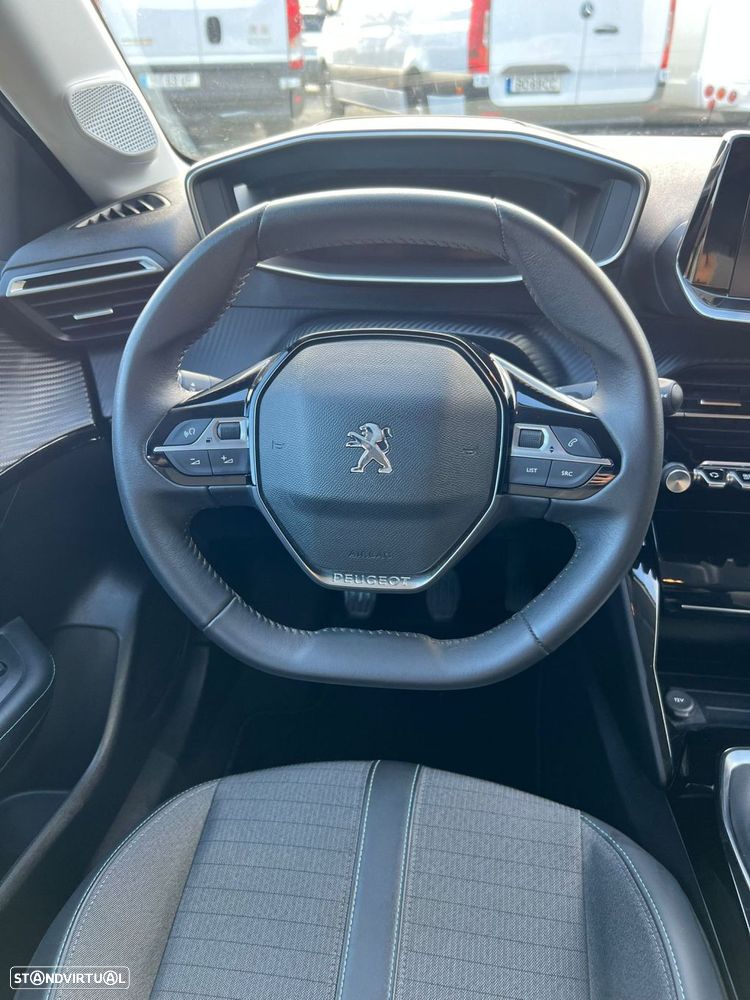 Peugeot 208 1.2 PureTech Allure - 25