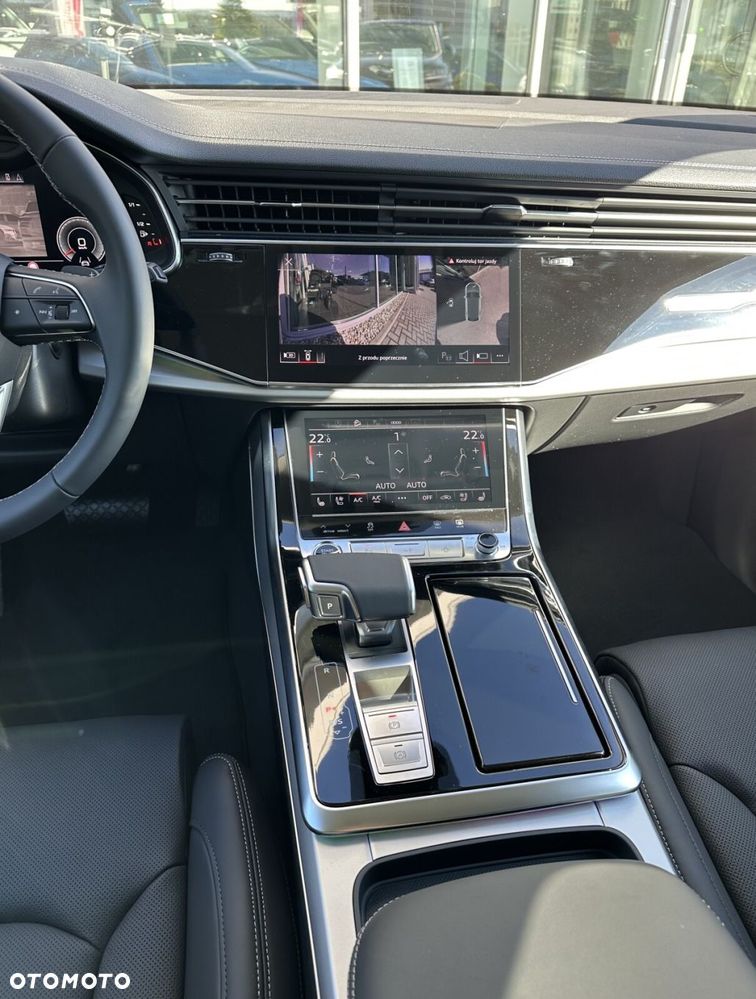 Audi Q8 - 18