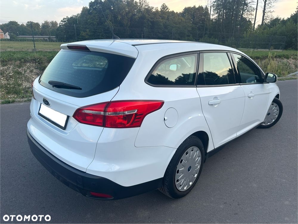 Ford Focus 1.5 TDCi ECOnetic 88g Start-Stopp-System Business - 2