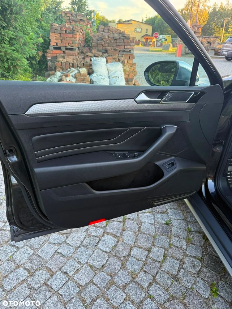 Volkswagen Passat 2.0 TDI BMT SCR 4Mot Highline DSG7 - 19