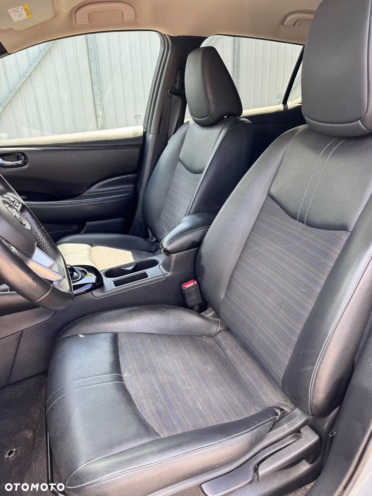 Nissan Leaf Standard - 12