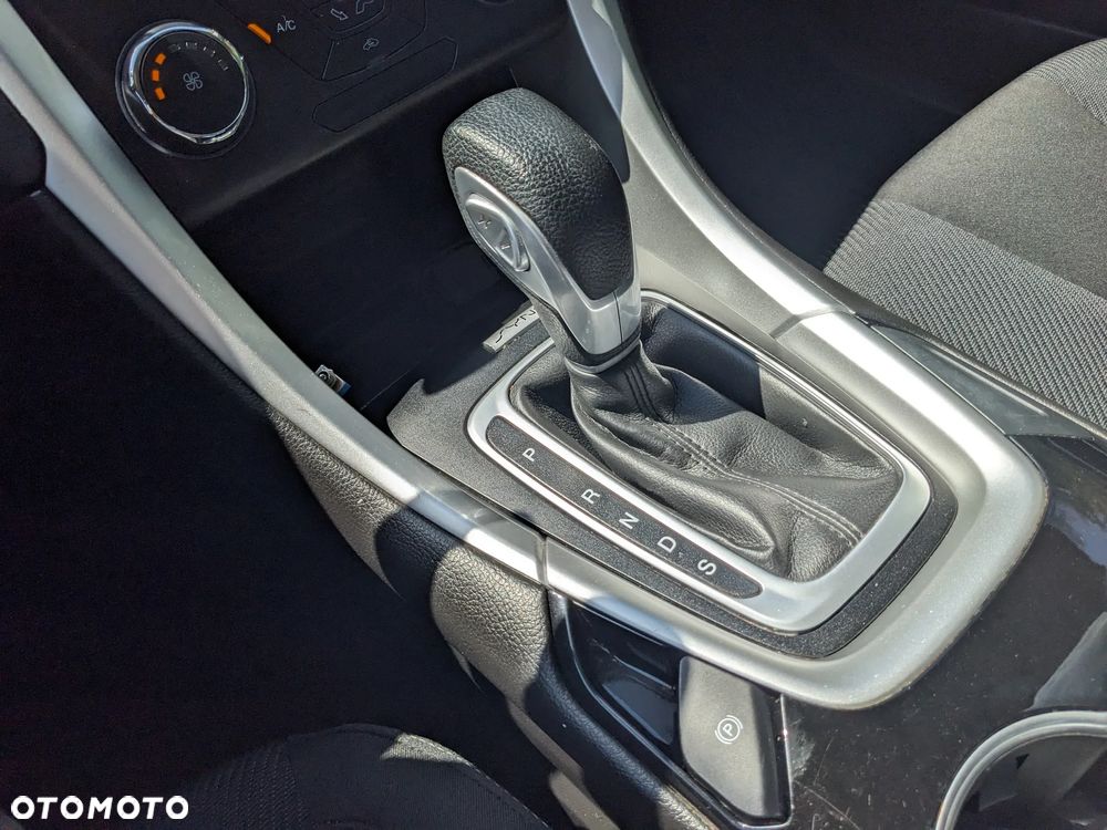Ford Fusion - 5