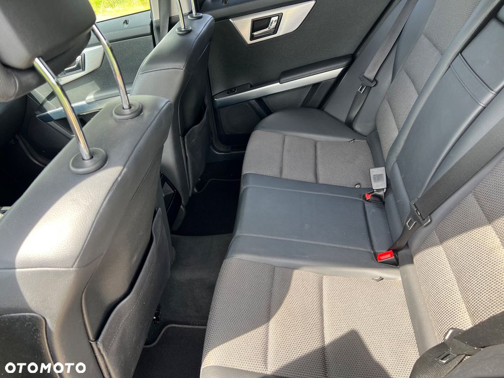 Mercedes-Benz GLK 300 4-Matic - 12