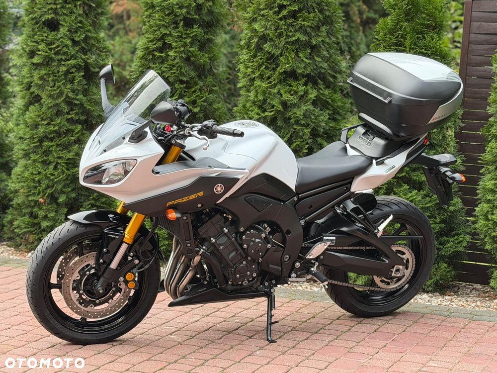 Yamaha FZ8 - 6