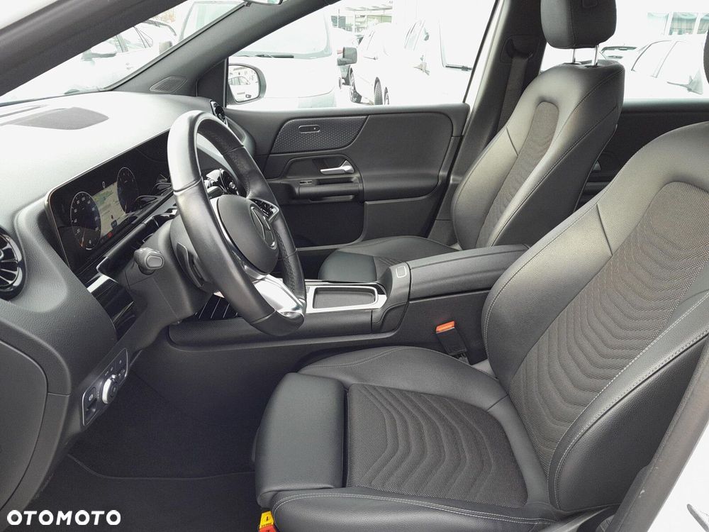 Mercedes-Benz Klasa B 200 7G-DCT - 18