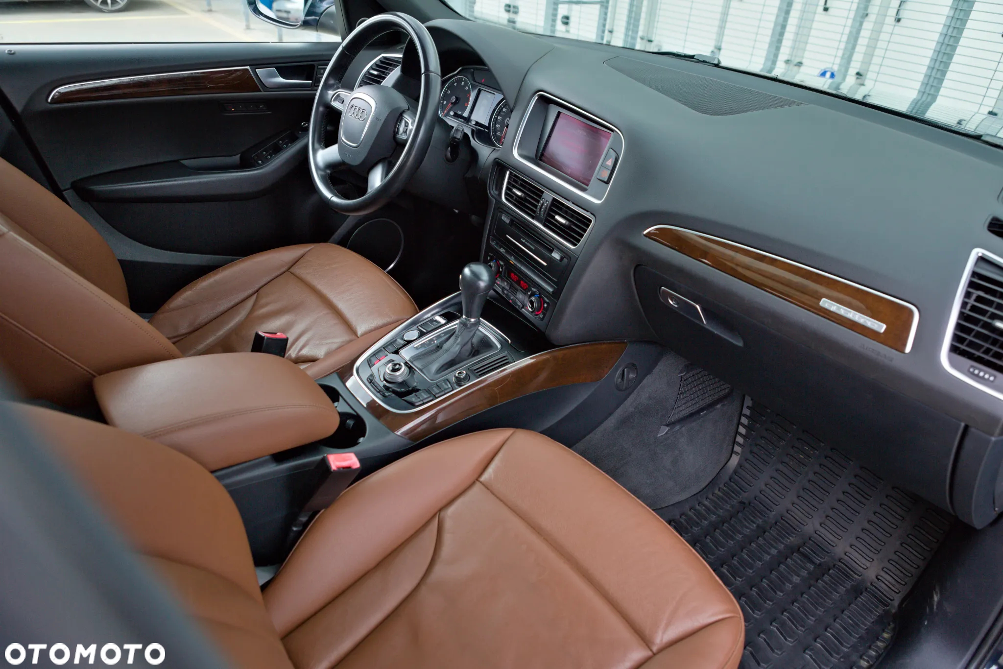 Audi Q5 3.2 FSI Quattro S tronic - 21
