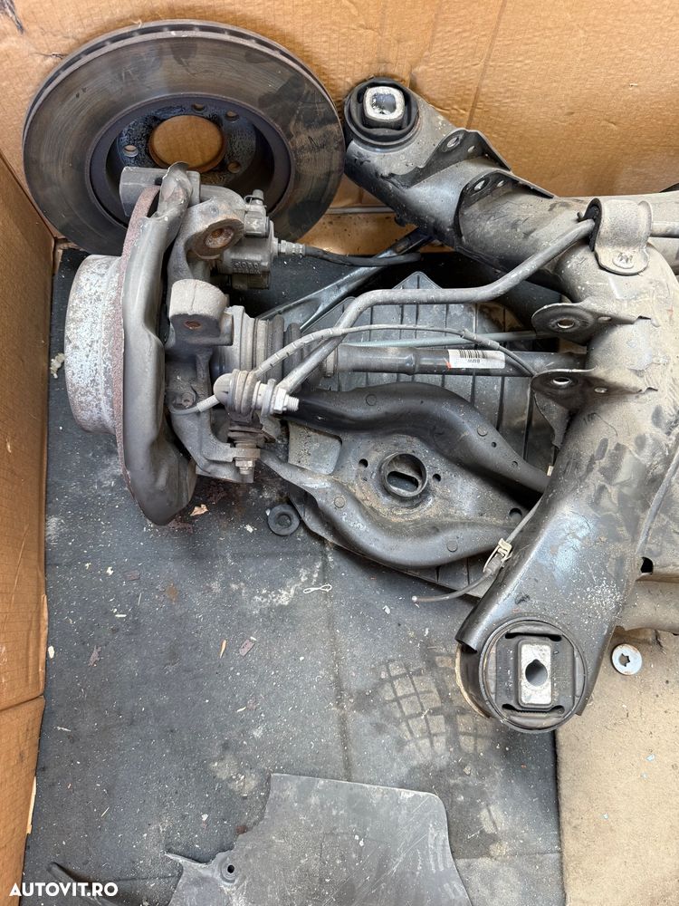 Punte spate BMW seria 3 F30, F31, F32, F36 seria 1 F20, F21 fara rugina - 2