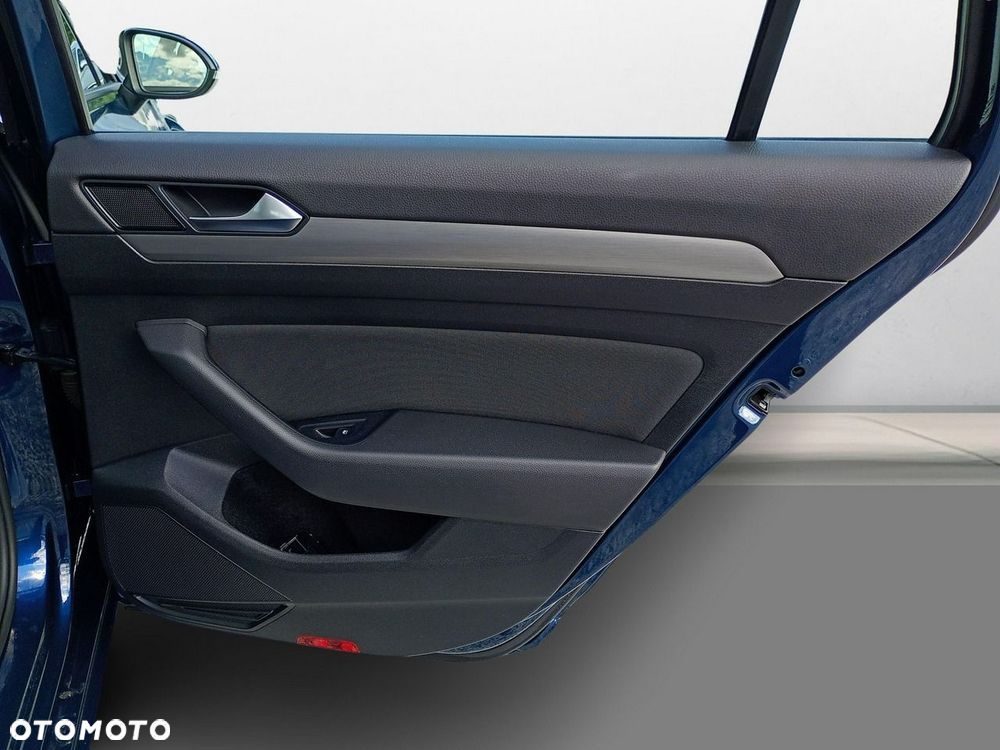 Volkswagen Passat Variant 2.0 TDI EVO Essence - 29