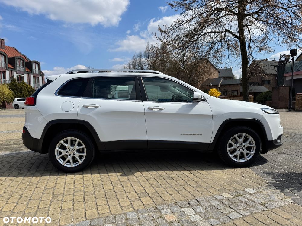 Jeep Cherokee - 18