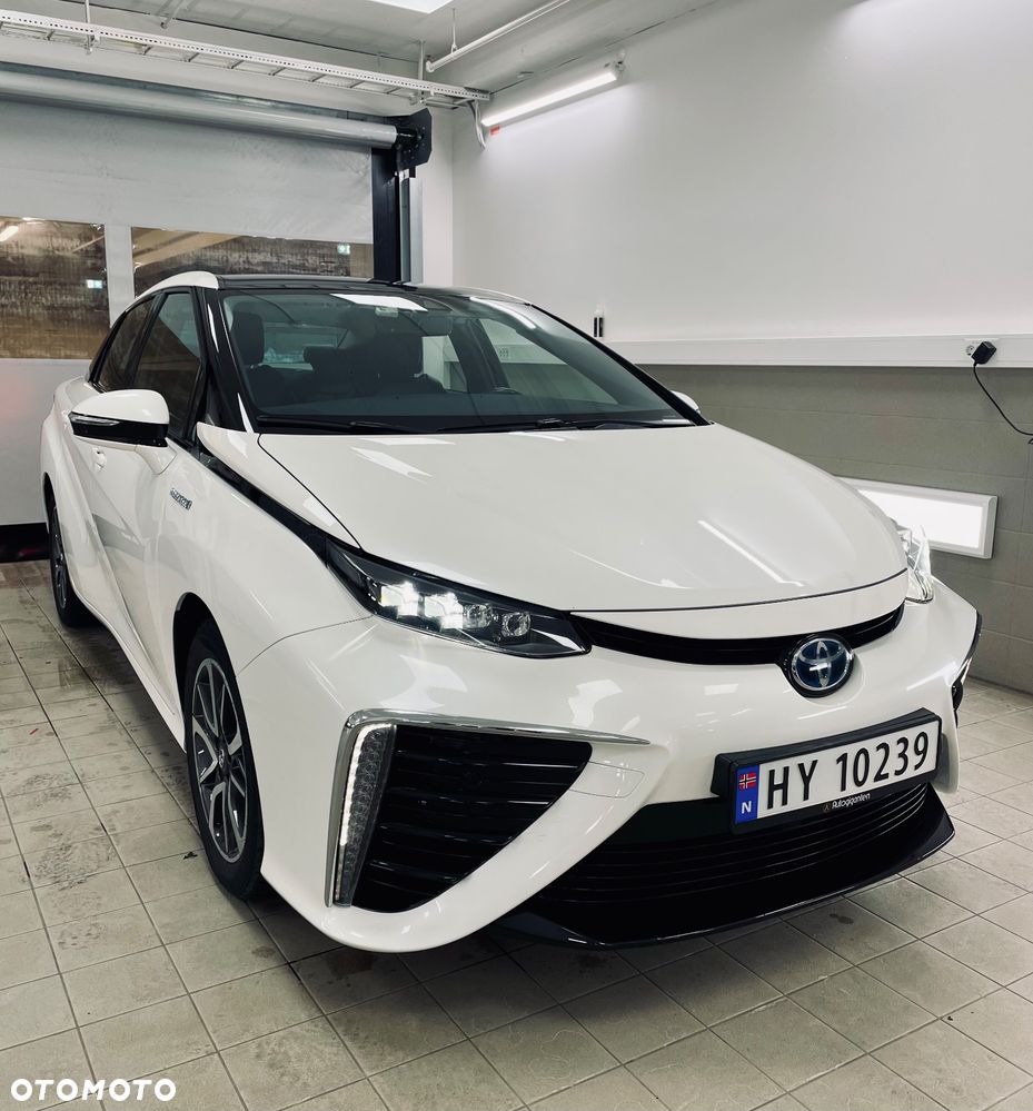 Toyota Mirai Standard - 2