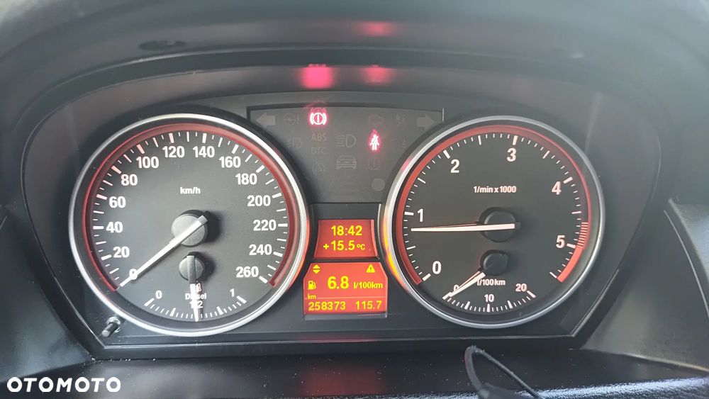 BMW X1 sDrive18d Sport Line - 4