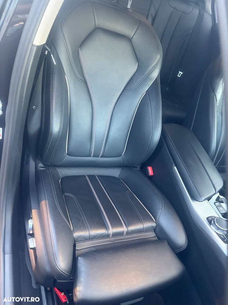 BMW Seria 5 520d AT - 13