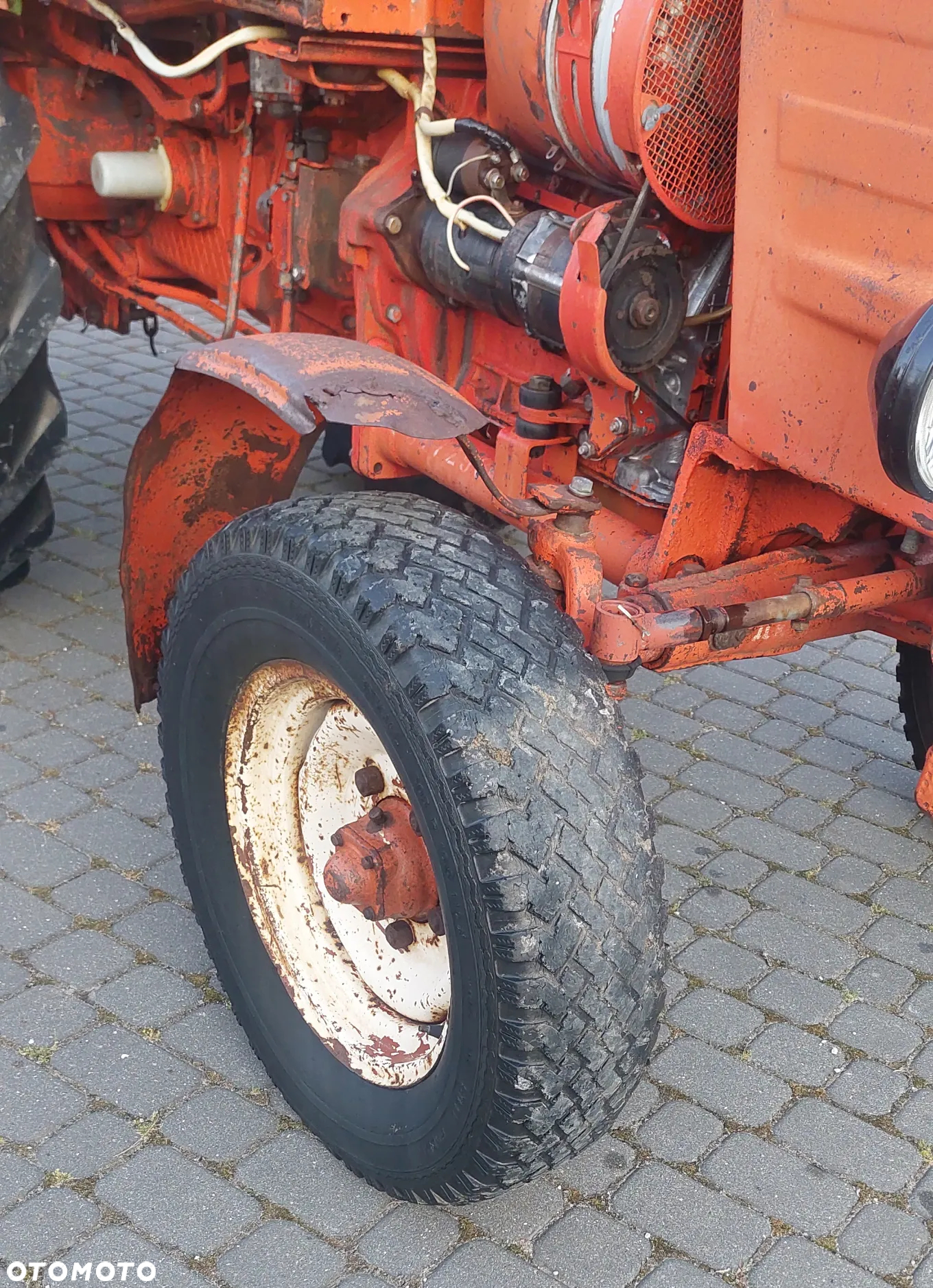 Ursus C360 - 13
