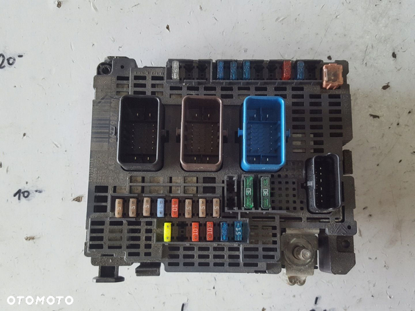 CITROEN C4 II 10-17r 1.6 HDI MODUŁ BSM SKRZYNKA BEZPIECZNIKÓW 9677987180