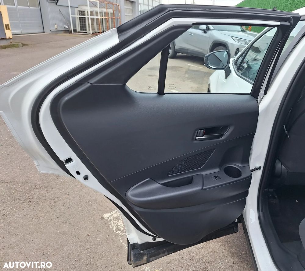 Toyota C-HR 1.8 HSD 122 CP 4x2 CVT C-enter - 7