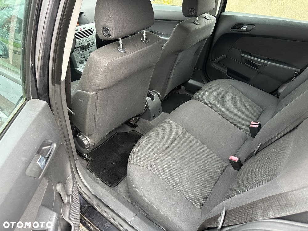 Opel Astra 1.7 CDTI DPF Design Edition - 15