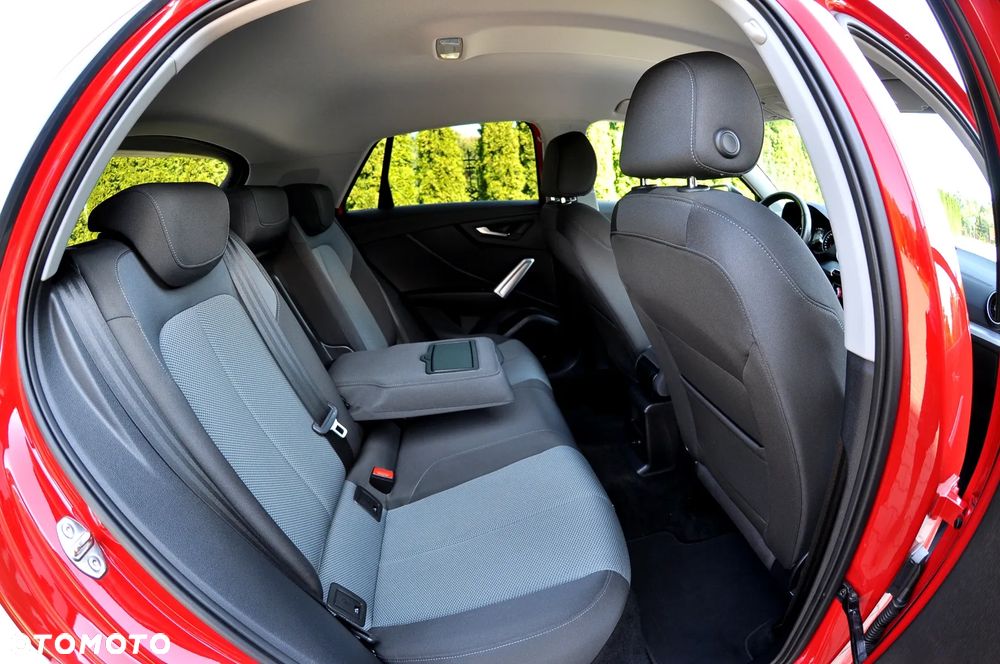 Audi Q2 35 TDI S tronic sport - 27