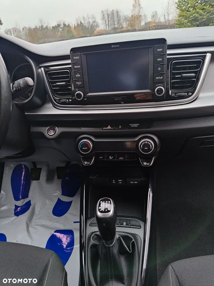 Kia Rio - 20