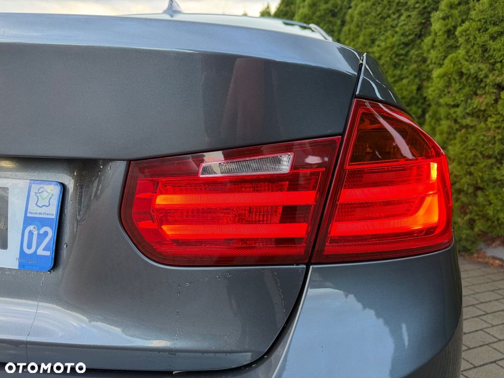 BMW Seria 3 - 37