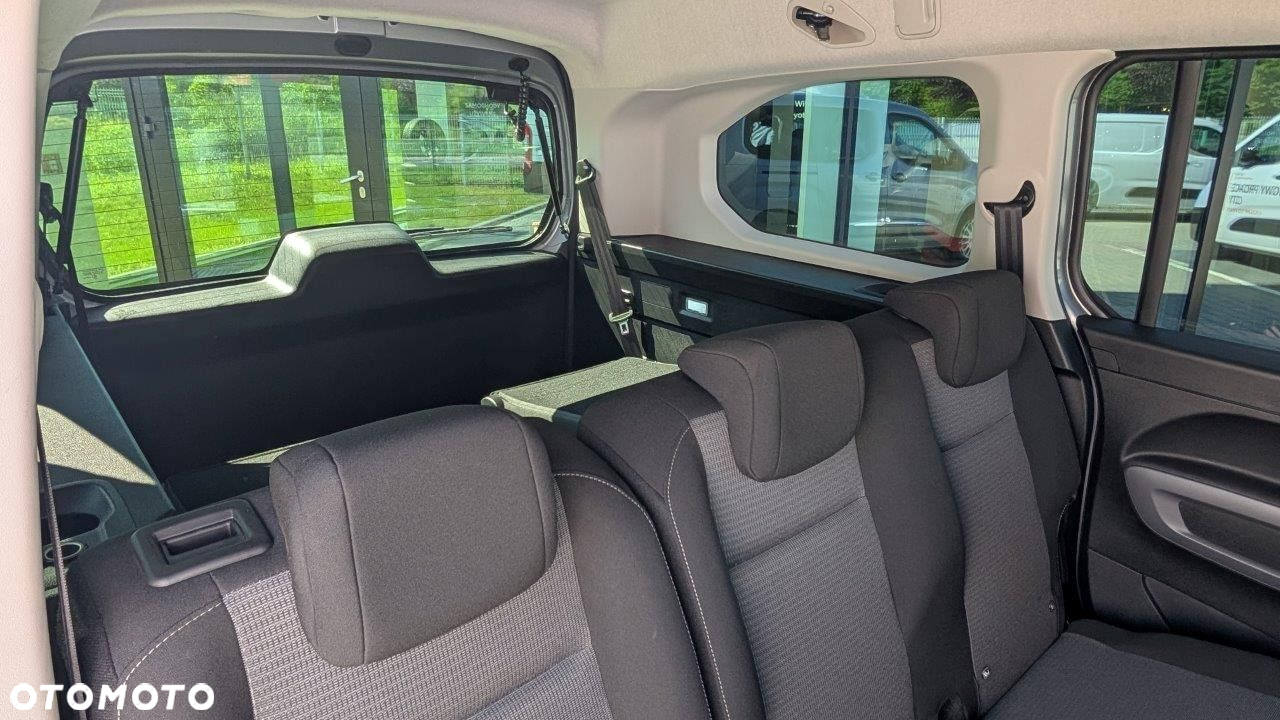 Toyota Proace City Verso Long 1.5 D-4D Business - 32