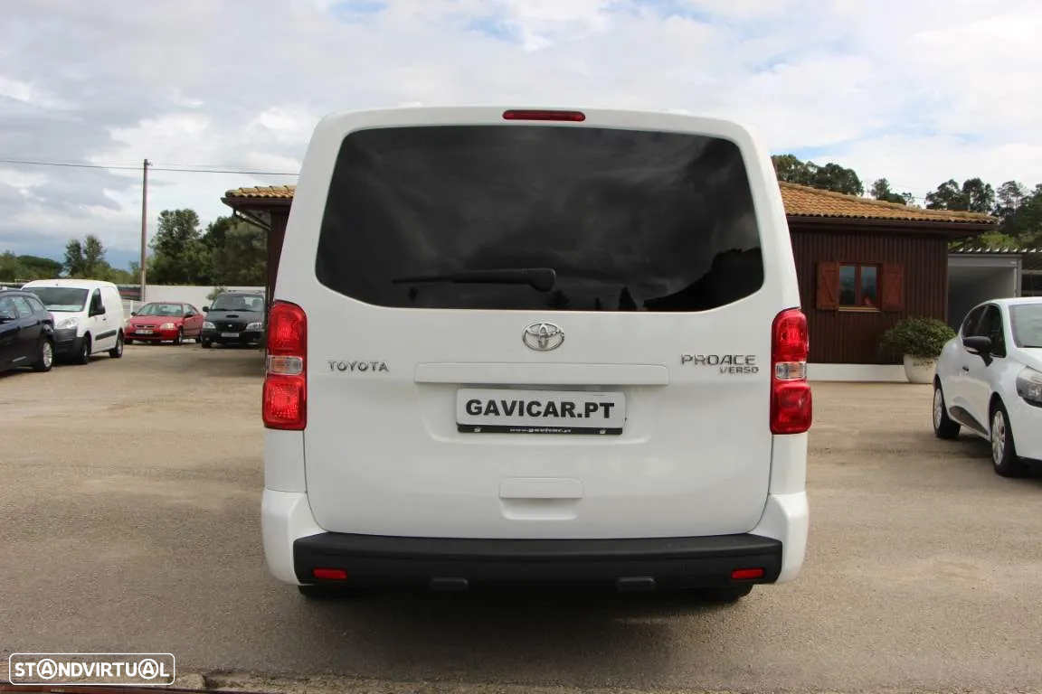 Toyota Proace Verso 1.5 D-4D L2 1.2T Comfort 9L PDL - 11