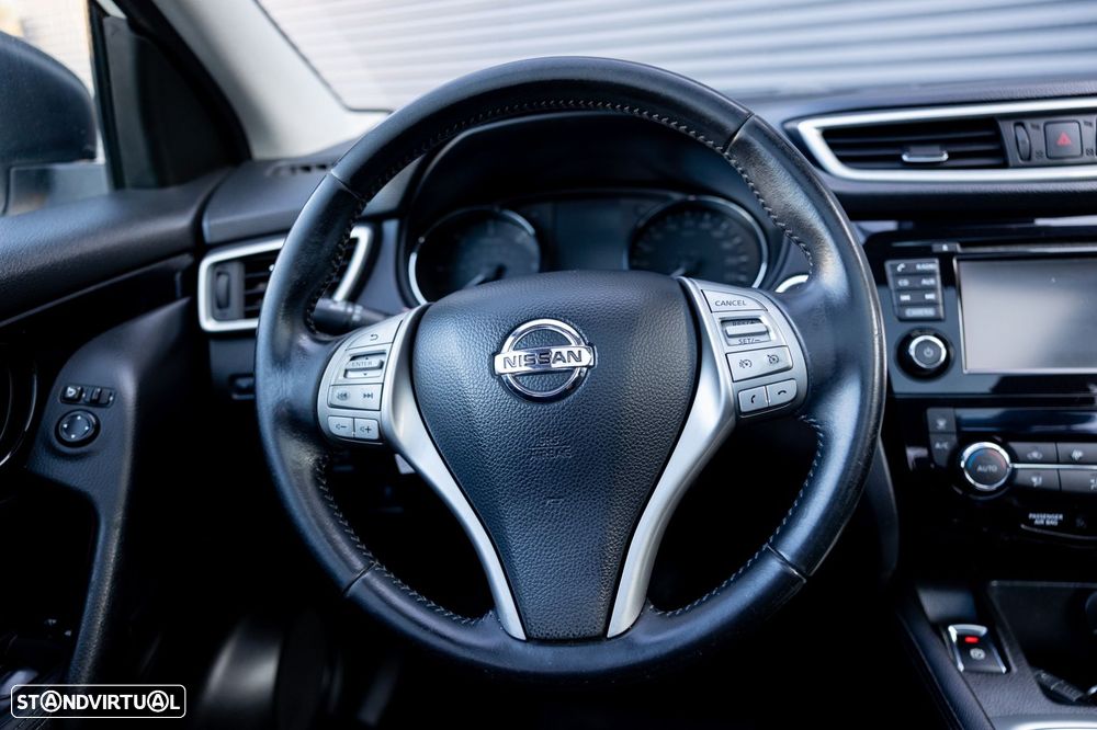 Nissan Qashqai 1.5 dCi N-Connecta - 18