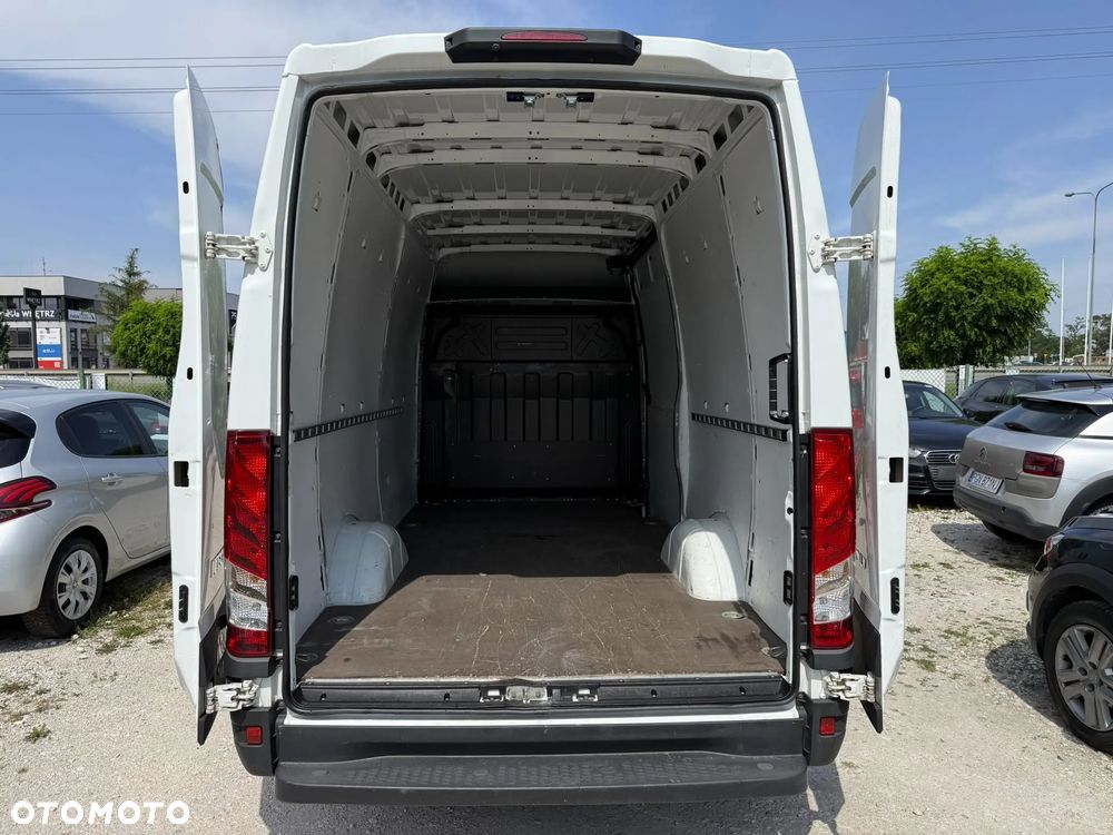 Iveco DAILY - 8