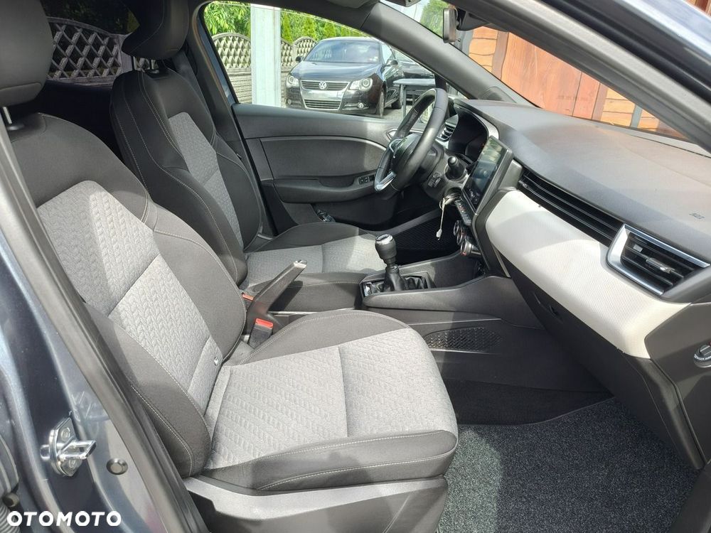 Renault Clio - 18