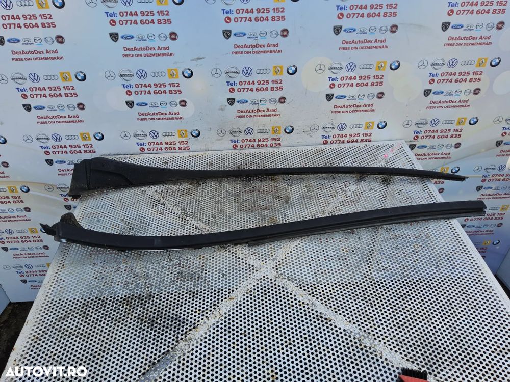 Ornamente parbriz Renault Trafic 2014-2020 Opel Vivaro Nissan primastar ornamente stânga dreapta - 1