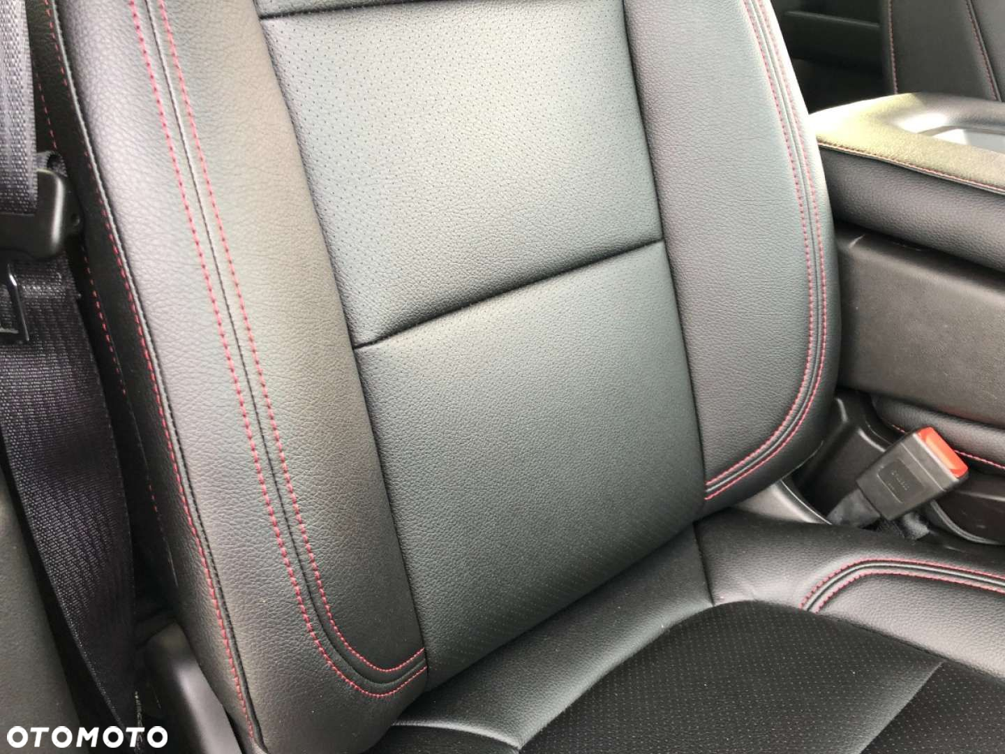 Chevrolet Silverado - 31