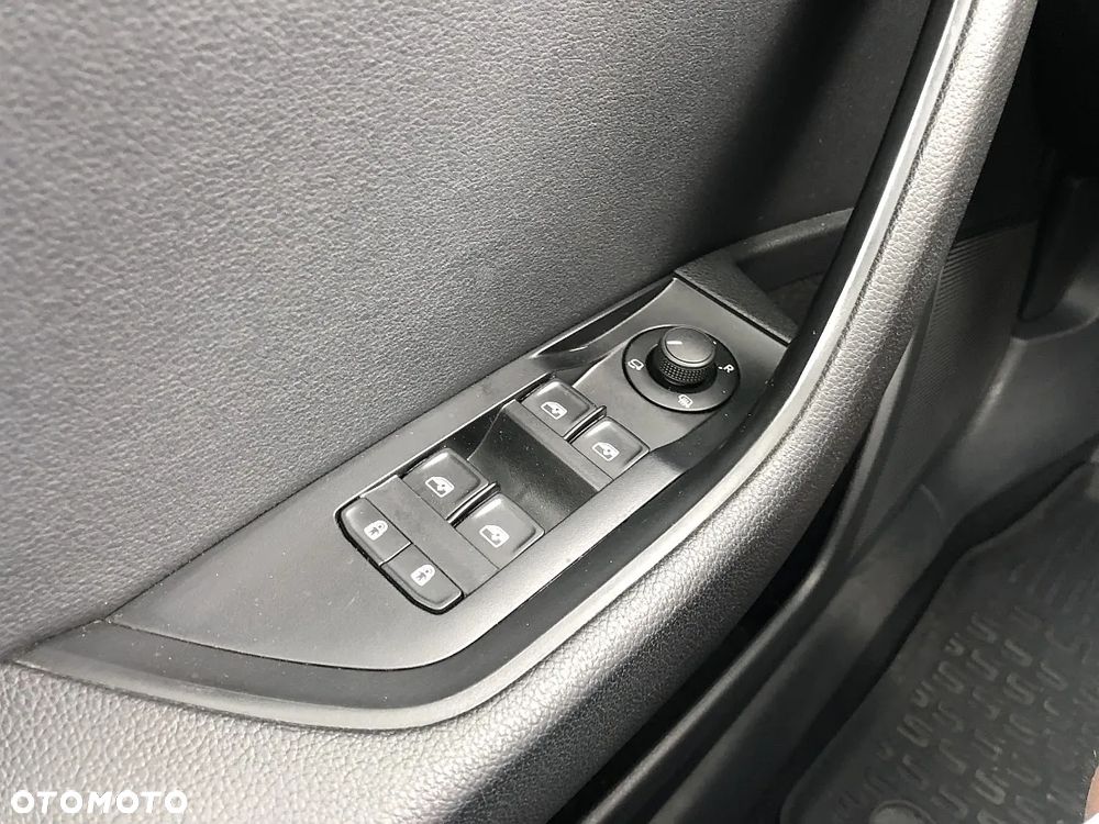 Skoda Superb 2.0 TDI SCR Style DSG - 26