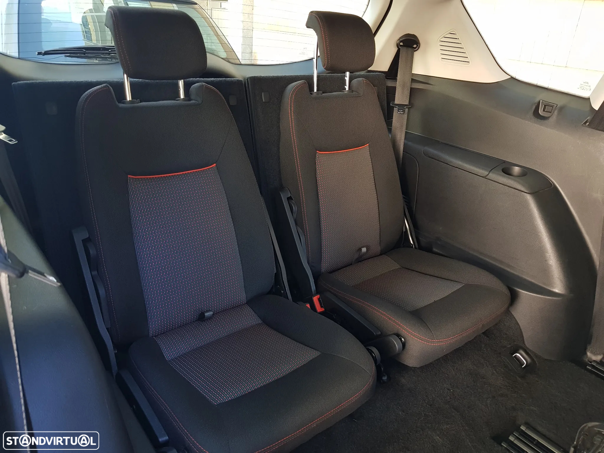 Ford S-Max 1.6 TDCi Titanium 7L - 40