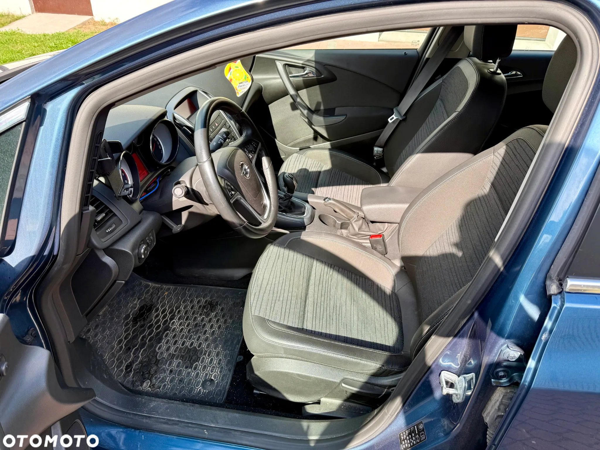 Opel Astra IV 1.4 T Active EU6 - 18