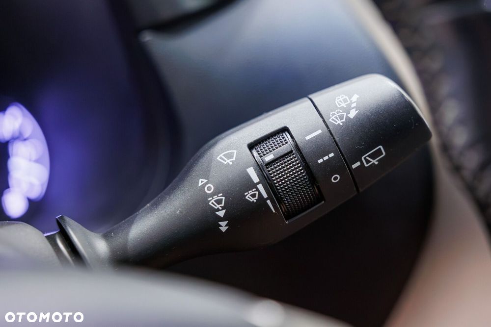 Lexus NX 300h Elite AWD - 37