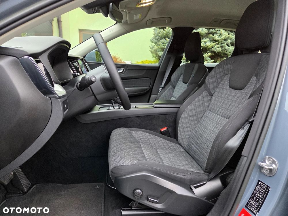 Volvo XC 60 B4 D Geartronic Momentum Pro - 21