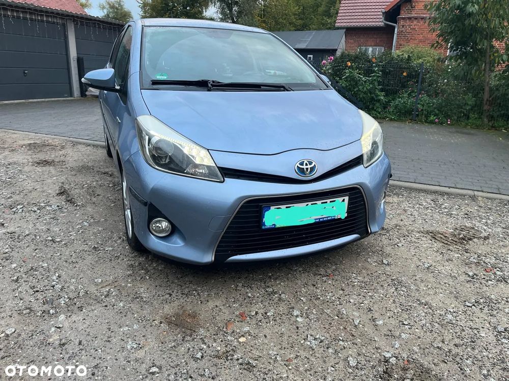 Toyota Yaris - 1