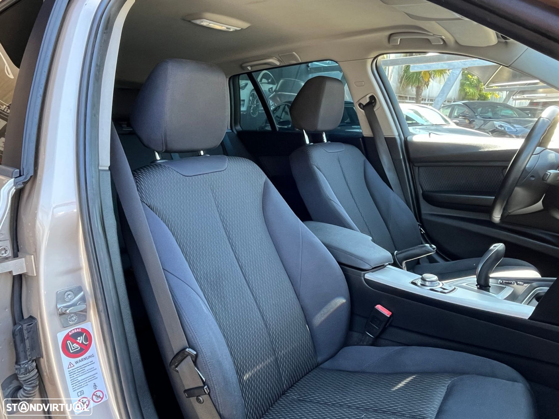 BMW 320 d Touring Auto - 26