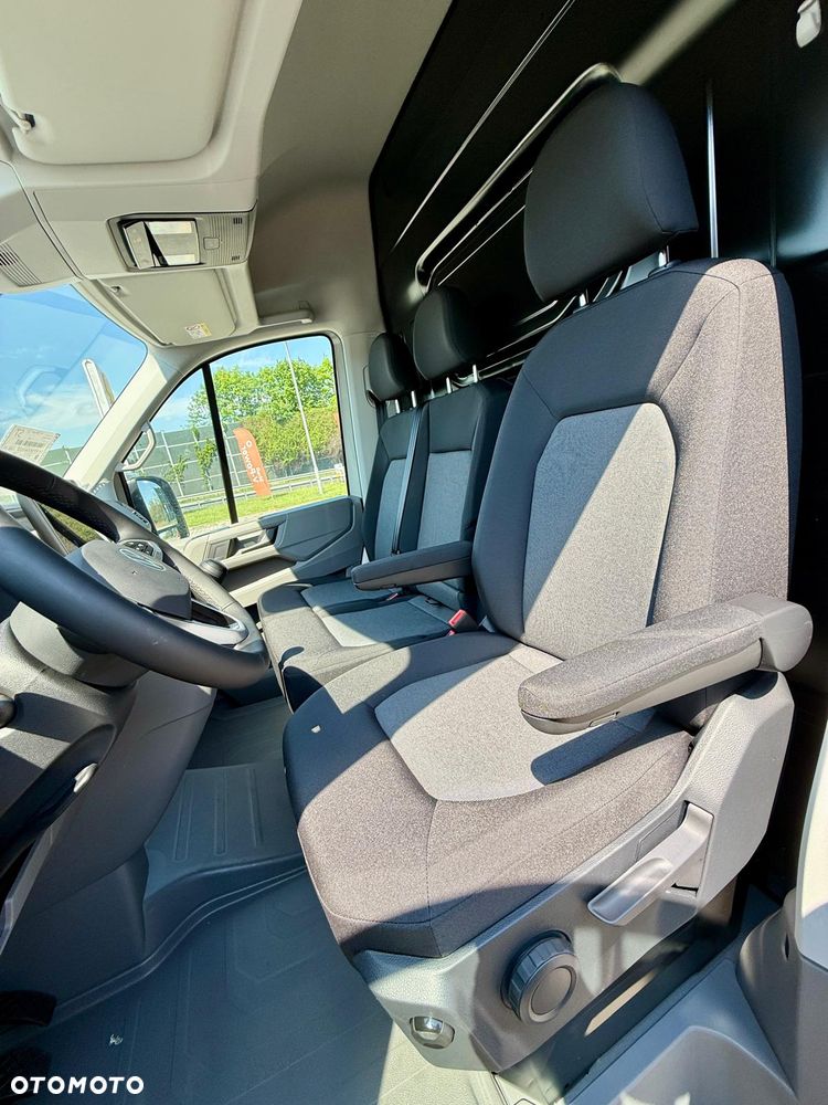 Volkswagen Crafter - 11