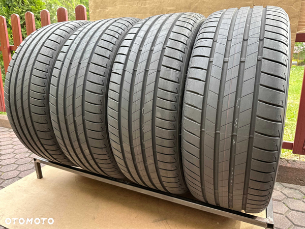 Opony Bridgestone Turanza T005 235/45R19 99V 2022