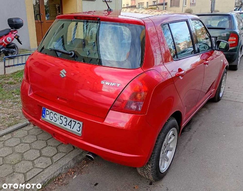 Suzuki Swift - 2