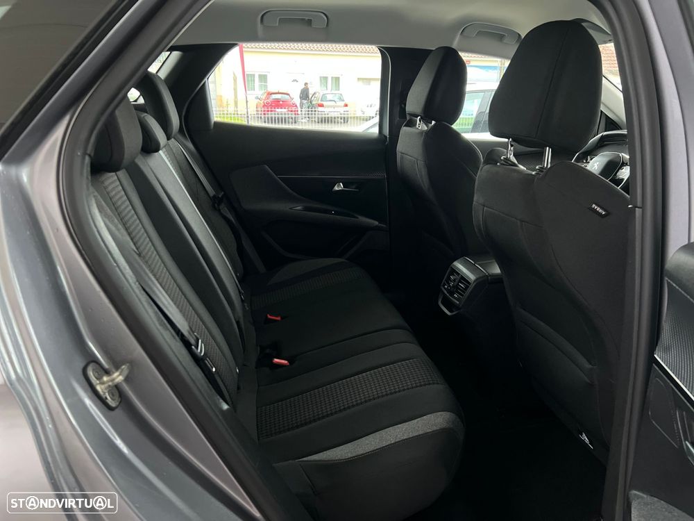 Peugeot 3008 1.5 BlueHDi Active Pack - 24