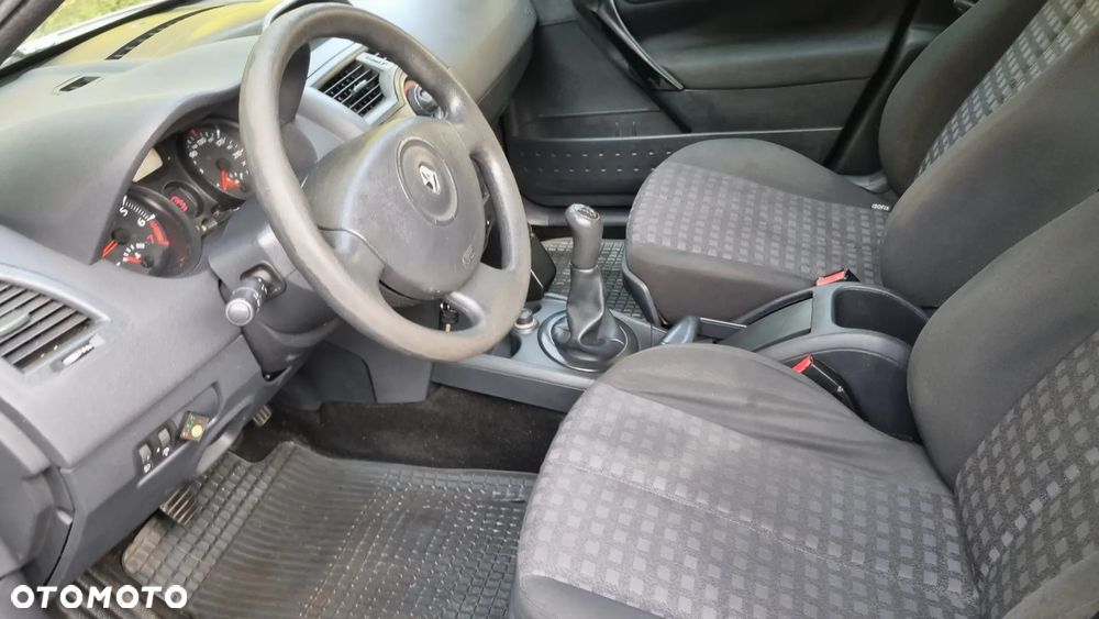 Renault Megane 1.4 16V Alize - 10