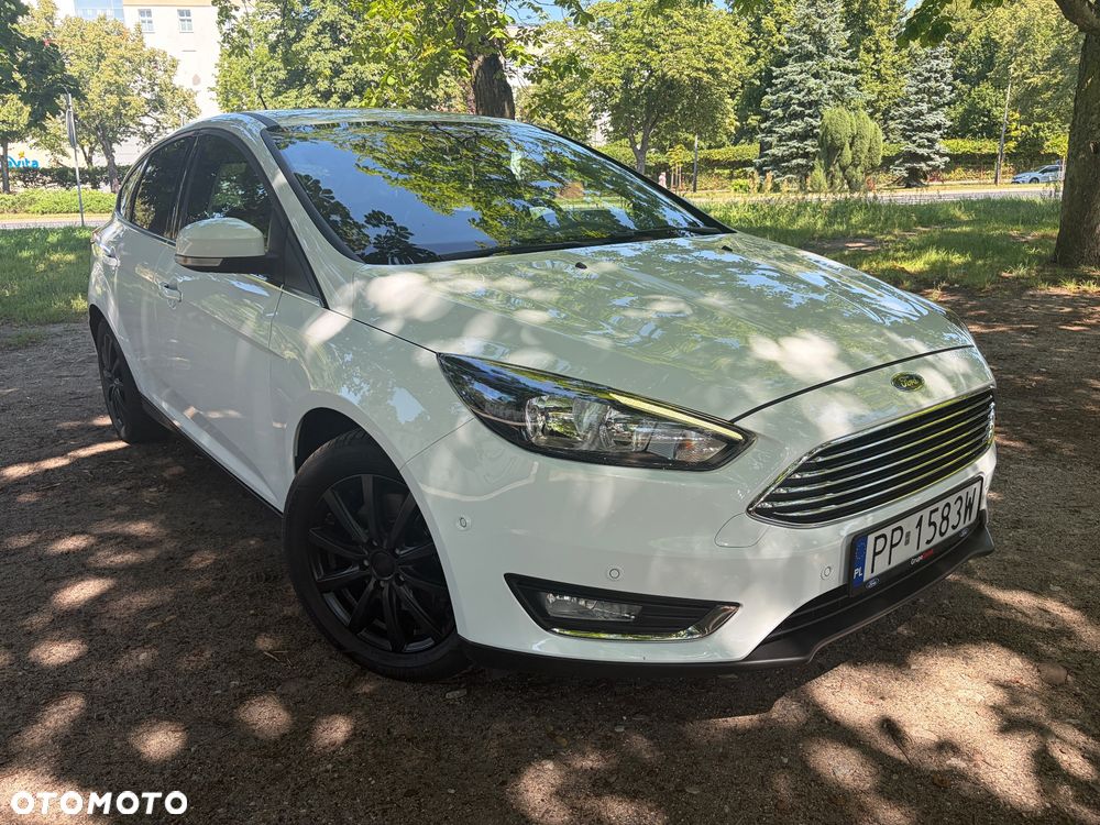 Ford Focus 1.5 EcoBoost STart-Stopp-System TITANIUM - 2
