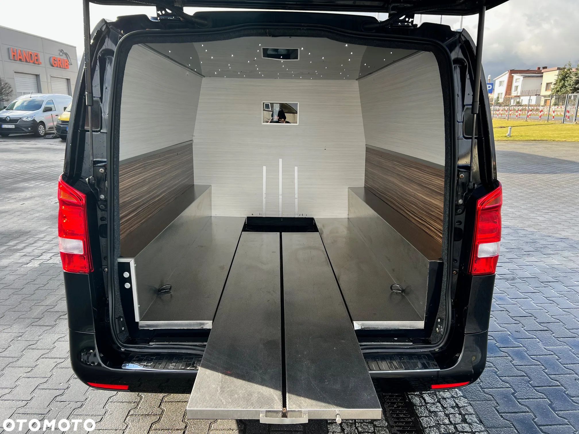 Mercedes-Benz Vito Long Lang Maxi Karawan, Samochód Pogrzebowy,  Zarejestrowany w PL - 1