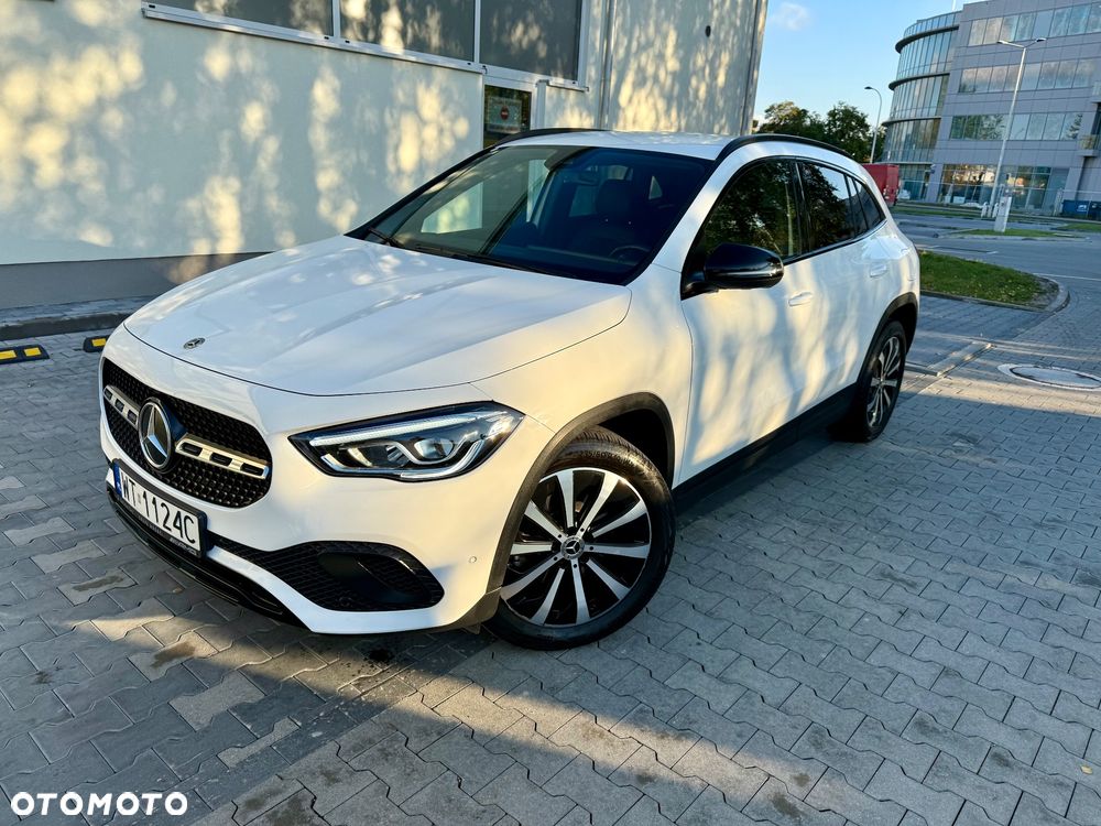 Mercedes-Benz GLA 200 Business Edition - 2