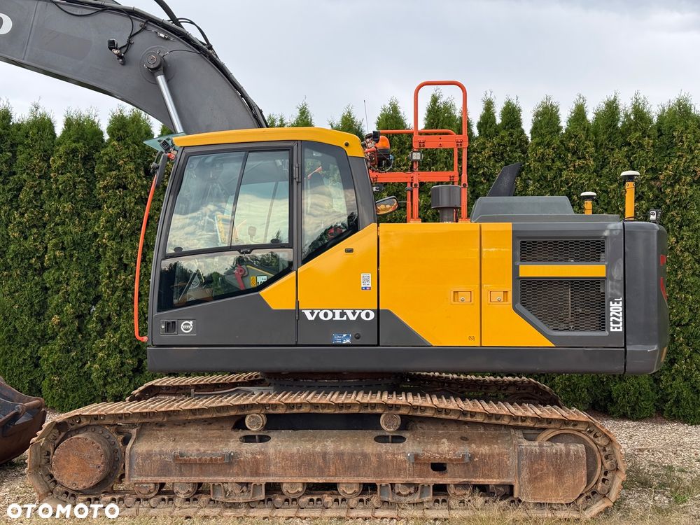 Volvo EC 220 EL - 6