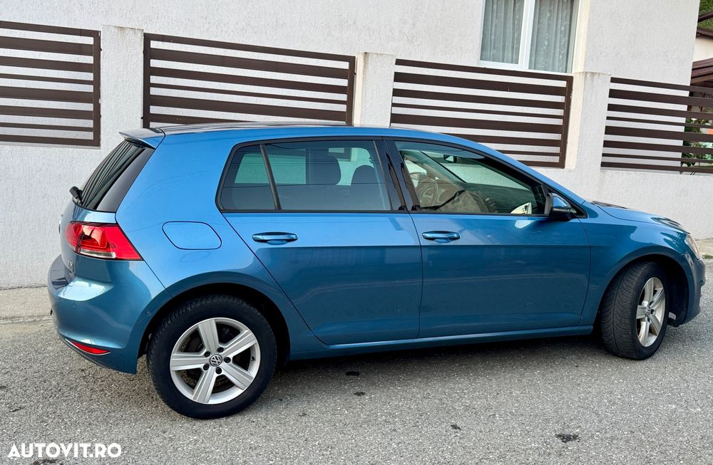 Volkswagen Golf 1.2 TSI BMT Comfortline - 29